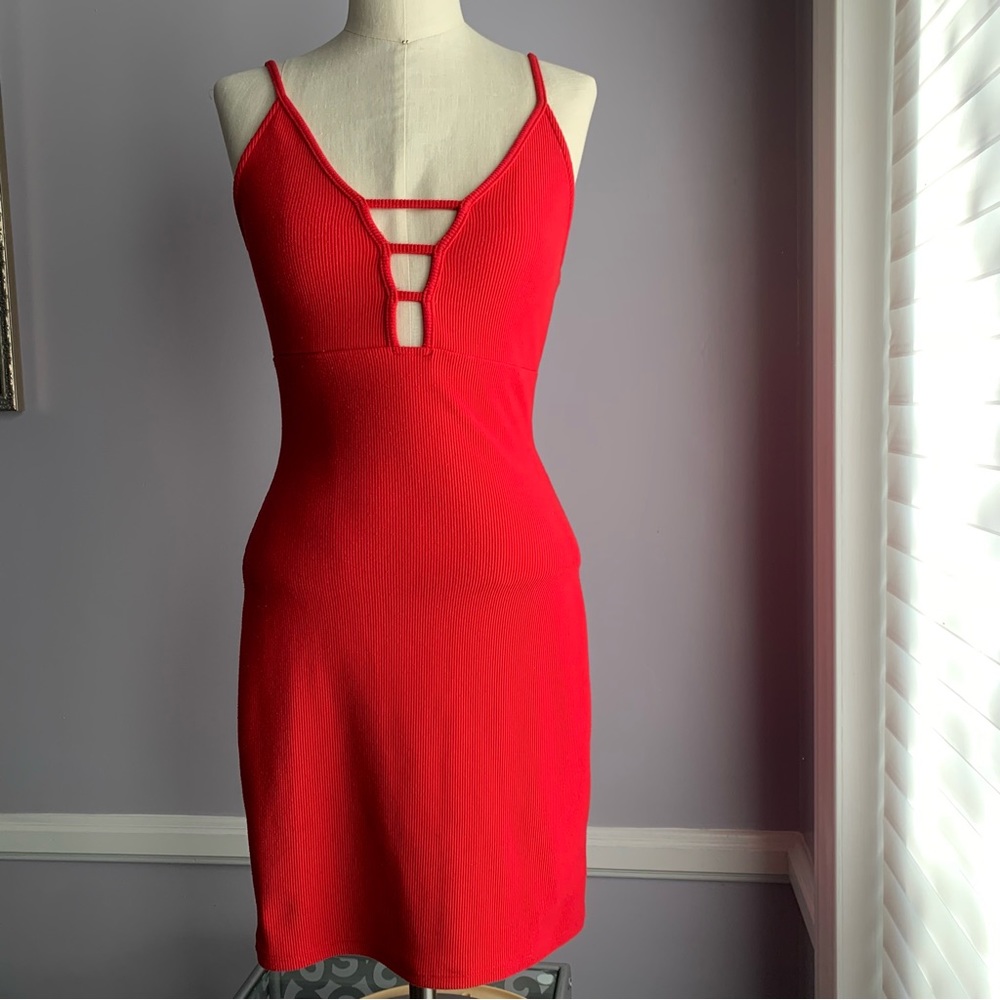 Forever 21 red ribbed deep V ladder neckline sleeveless bodycon minidress